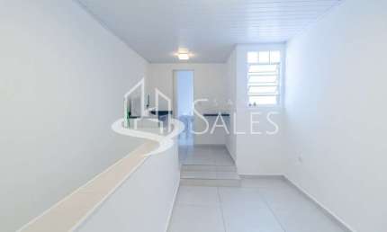 Casa para locação em São Paulo-SP, Jardim Aeroporto: 2 quartos, 2 salas, 1 banheiro, 1 vaga de garagem, 180m²