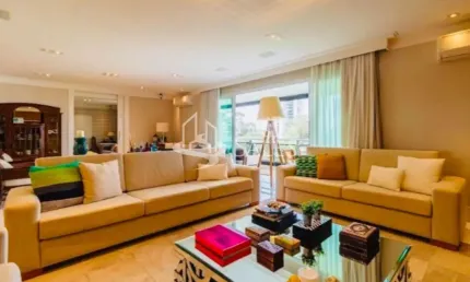 Imperdível apartamento de luxo em Santo Amaro: 4 quartos, 4 suítes, 3 salas, 6 banheiros, 3 vagas de garagem, 350m². Confira!