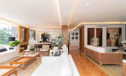 Imperdível oportunidade: Casa à venda em São Paulo-SP, Pacaembu, 4 quartos, 3 suítes, 1 sala, 2 banheiros, 8 vagas, 657m².