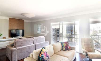 Apartamento de Luxo com 3 Quartos e 2 Suítes na Cidade Monções - São Paulo, 170m², 4 banheiros, 3 vagas de garagem!