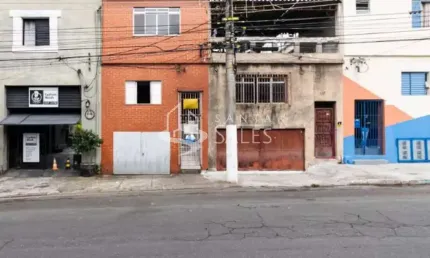 Imóvel de Luxo no Ipiranga: Casa com 4 Quartos, 2 Banheiros e 219m² à Venda em São Paulo-SP!