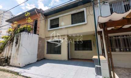 Aluguel de Casa de Alto Padrão na Vila Olímpia, São Paulo-SP: 4 Quartos, 1 Sala, 2 Banheiros, 2 Vagas e 120m²!