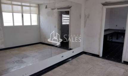 Imperdível Casa Comercial de 4 Quartos na Bela Vista, São Paulo-SP: 2 Suítes, 3 Banheiros e 3 Vagas de Garagem!