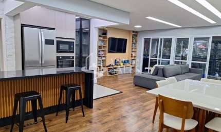 Apartamento à venda em São Paulo-SP na Vila Irmãos Arnoni: 3 quartos, 1 suíte, 1 sala, 2 banheiros, 2 vagas, 130m²!