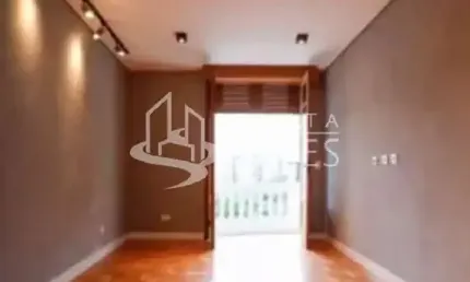 Apartamento de 2 quartos com suíte e 154m² na República, São Paulo-SP: confira essa oportunidade!