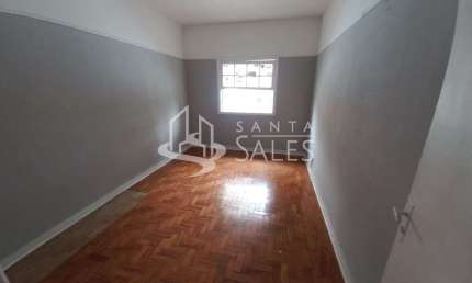 Imperdível oportunidade: Casa à venda no Cambuci, São Paulo-SP, com 2 quartos, 1 sala, 1 banheiro, 2 vagas de garagem!