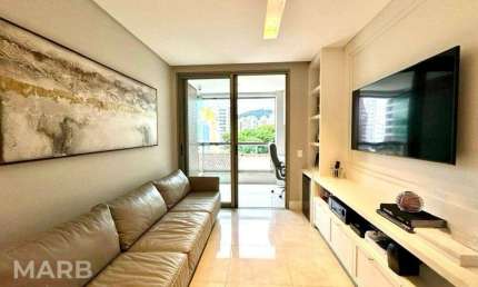 Apartamento com 2 dormitórios à venda, 74 m² por R$ 1.750.000,00 - Centro - Florianópolis/SC