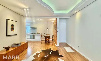 Apartamento com 3 dormitórios à venda, 105 m² por R$ 960.000,00 - Centro - Florianópolis/SC