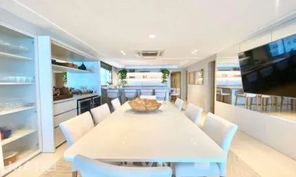 Apartamento 3 dormitórios à venda, 287 m² por R$ 7.790.000 - Beira Mar - Florianópolis/SC