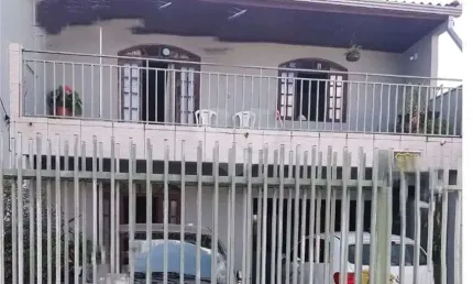 Sobrado com 4 quartos à venda em Cidade Industrial - PR