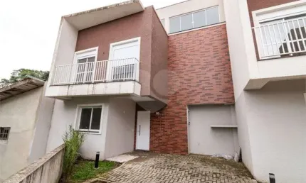 Sobrado com 3 quartos à venda em Campo Comprido - PR
