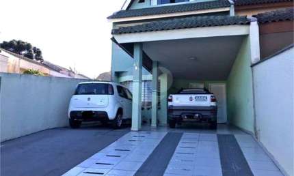 Sobrado com 3 quartos à venda em Jardim Das Américas - PR