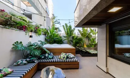 Apartamento com 2 quartos à venda na Avenida Lageado, 1099, Petrópolis, Porto Alegre por R$ 1.280.000