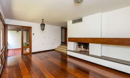 Apartamento com 3 quartos à venda na Rua Santo Inácio, 330, Moinhos de Vento, Porto Alegre por R$ 1.580.000