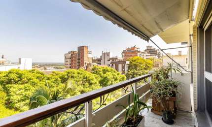 Apartamento com 3 quartos à venda na Rua Santo Inácio, 195, Moinhos de Vento, Porto Alegre por R$ 1.480.000