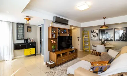 Apartamento com 2 quartos à venda na Rua Santa Cecília, 2321, Rio Branco, Porto Alegre por R$ 730.000