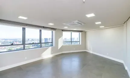 Sala comercial à venda na Avenida Doutor Nilo Peçanha, 3245, Jardim Europa, Porto Alegre por R$ 650.000