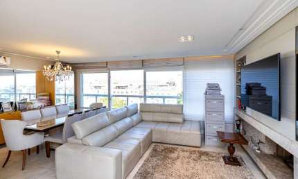 Apartamento com 3 quartos à venda na Rua Abrahão Melnick, 11, Rio Branco, Porto Alegre por R$ 2.295.000