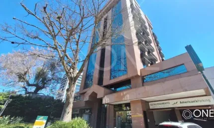 Sala comercial para alugar na Avenida Augusto Meyer, 163, Auxiliadora, Porto Alegre por R$ 7.950