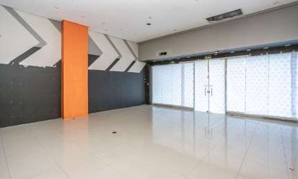 Ponto comercial para alugar na Avenida Ipiranga, 50, Praia de Belas, Porto Alegre por R$ 8.500