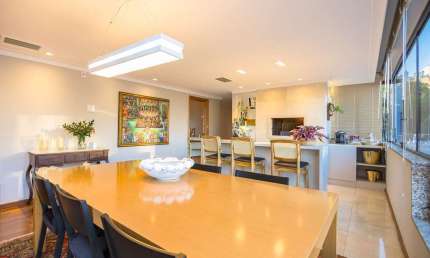 Apartamento com 3 quartos à venda na Rua Barão de Ubá, 650, Bela Vista, Porto Alegre por R$ 2.000.000