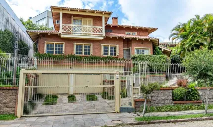 Casa em condomínio fechado com 4 quartos à venda na Rua de La Grange, 339, Três Figueiras, Porto Alegre por R$ 4.280.000