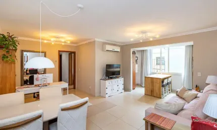 Apartamento com 3 quartos à venda na Avenida Lavras, 639, Petrópolis, Porto Alegre por R$ 905.000