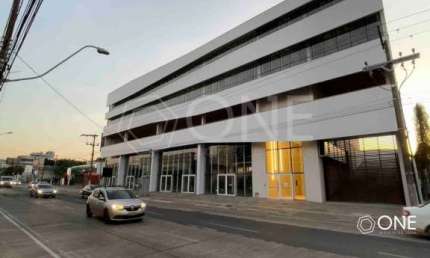Ponto comercial para alugar na Rua Edu Chaves, 369, São João, Porto Alegre por R$ 27.755