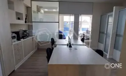 Sala comercial à venda na Avenida Cristóvão Colombo, 1081, Moinhos de Vento, Porto Alegre por R$ 199.000