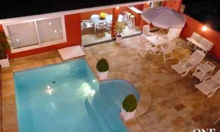 Casa em condomínio fechado com 5 quartos à venda na Avenida General Barreto Viana, 430, Chácara das Pedras, Porto Alegre por R$ 1.550.000