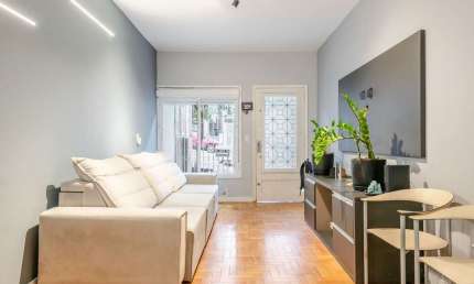 Casa em condomínio fechado com 4 quartos à venda na Avenida Coronel Lucas de Oliveira, 204, Auxiliadora, Porto Alegre por R$ 1.650.000