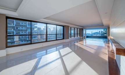 Apartamento com 4 quartos à venda na Rua Comendador Rheingantz, 696, Bela Vista, Porto Alegre por R$ 4.900.000