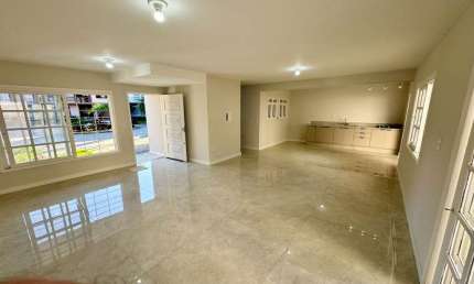 Casa em condomínio fechado com 4 quartos à venda na Rua Conrado Ferrari, 71, Jardim Isabel, Porto Alegre por R$ 950.000