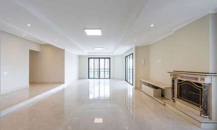 Apartamento com 4 quartos para alugar na Rua Gaivota, 202, Moema, São Paulo por R$ 32.000