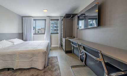 Apartamento com 1 quarto para alugar na Rua Professor Duplan, 50, Rio Branco, Porto Alegre por R$ 3.000