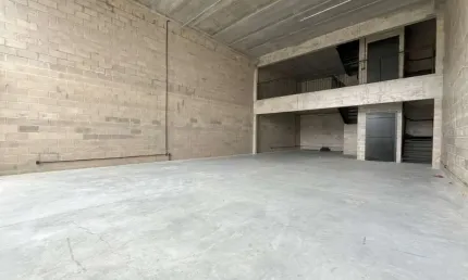 Ponto comercial para alugar na Avenida José Gertum, 80, Chácara das Pedras, Porto Alegre por R$ 14.500