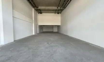 Ponto comercial para alugar na Avenida Assis Brasil, 4520, Sarandi, Porto Alegre por R$ 7.500