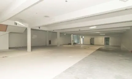 Prédio à venda na Rua Vinte e Quatro de Outubro, 970, Moinhos de Vento, Porto Alegre por R$ 15.000.000