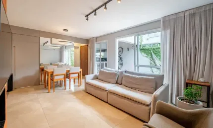 Casa em condomínio fechado com 3 quartos à venda na Avenida José Gertum, 503, Chácara das Pedras, Porto Alegre por R$ 1.300.000