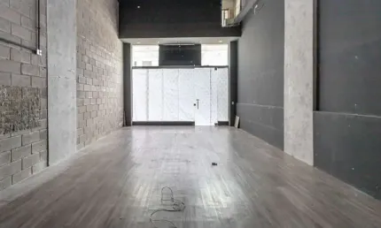 Ponto comercial para alugar na Avenida Ipiranga, 50, Praia de Belas, Porto Alegre por R$ 5.500