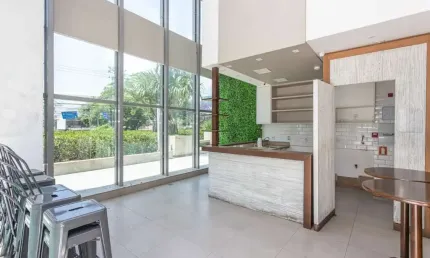 Ponto comercial para alugar na Avenida Ipiranga, 50, Praia de Belas, Porto Alegre por R$ 4.200