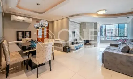 Apartamento com 3 quartos à venda na Rua Líbero Badaró, 65, Passo da Areia, Porto Alegre por R$ 1.200.000