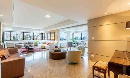 Apartamento com 3 quartos à venda na Rua Eudoro Berlink, 77, Moinhos de Vento, Porto Alegre por R$ 3.485.000