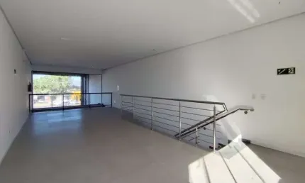 Ponto comercial para alugar na Avenida Assis Brasil, 5320, São Sebastião, Porto Alegre por R$ 6.600