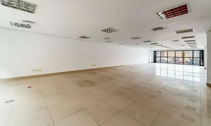 Sala comercial à venda na Avenida Júlio de Castilhos, 132, Centro Histórico, Porto Alegre por R$ 800.000
