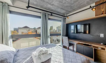 Apartamento com 1 quarto à venda na rua curvelo, 100, petrópolis, porto alegre por r$ 530.000