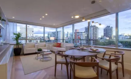 Apartamento com 2 quartos à venda na Rua Santo Inácio, 295, Moinhos de Vento, Porto Alegre por R$ 1.850.000
