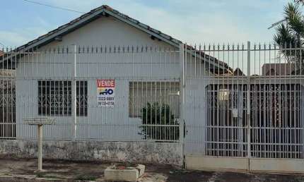 Casa a Venda Terreno 330 M² 90 M² de Construção  Zoneamento ZR 4