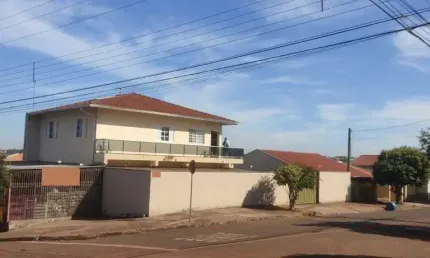 Imóvel Comercia a Venda sendo um mercado  e Residência  parte  superior  .