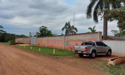 Chácara a Venda área total de 10 Mil M²  várias benfeitorias
